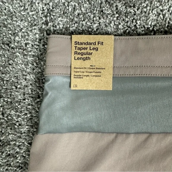 Nike Sportswear Tech Pack Mens Reflective Cargo Pants Size 34 Large DO4884-087 - Picture 12 of 15